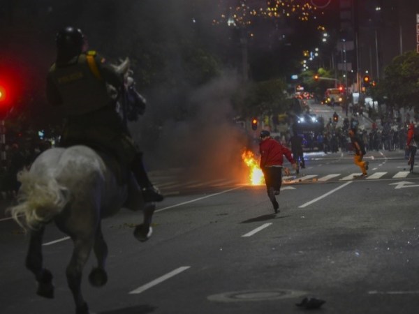 LOTTE SOCIALI IN COLOMBIA E ALCHIMIE RIFORMISTE IN ITALIA – Il marxismo e la “questione fiscale”